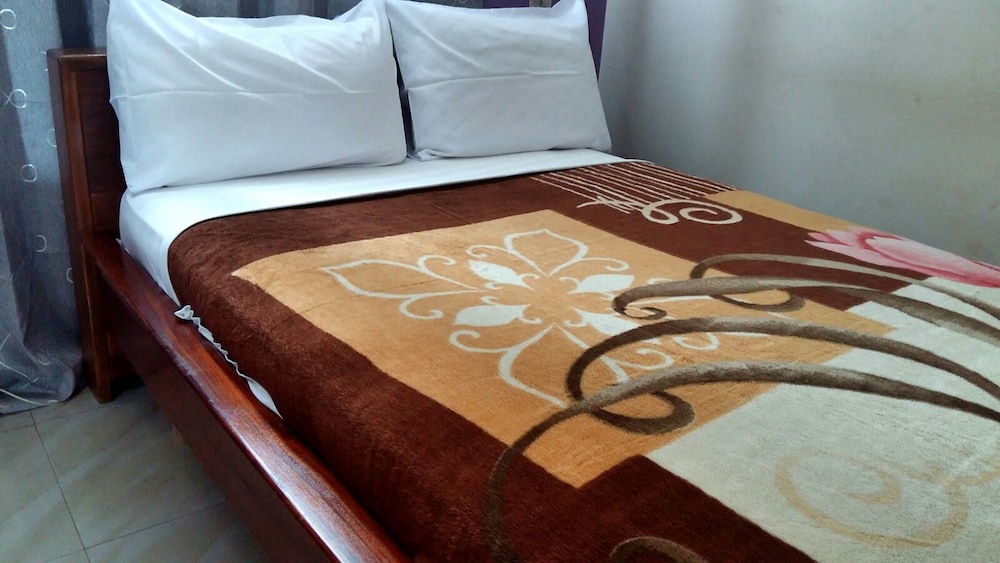 Standard Queen Room photo 1
