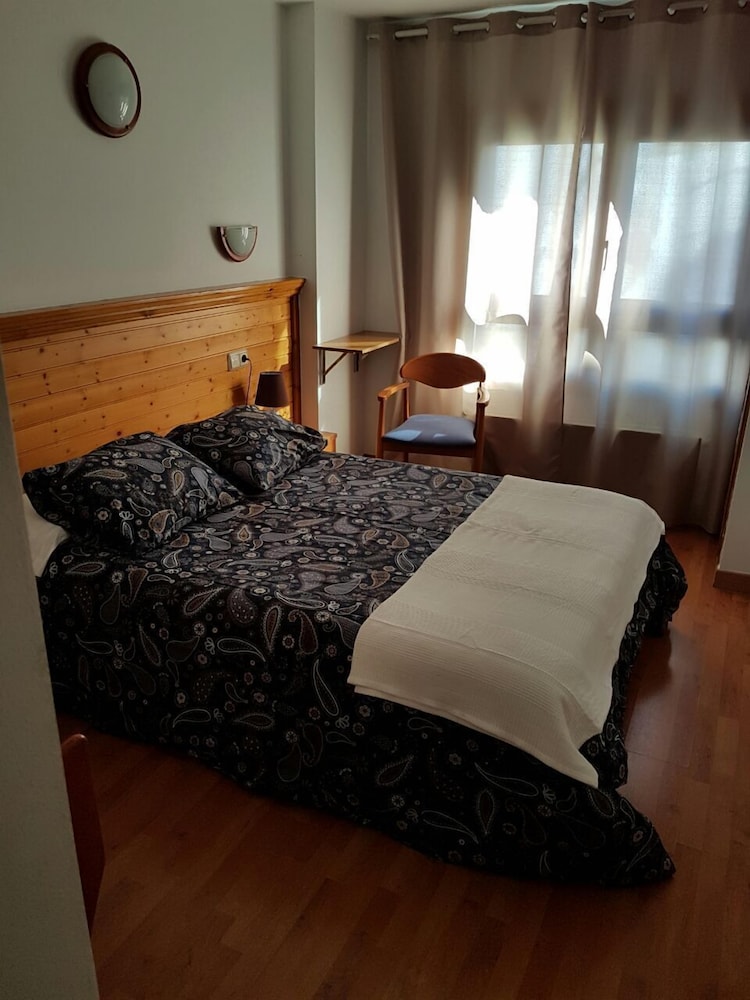 Family Room, 1 Bedroom photo 1