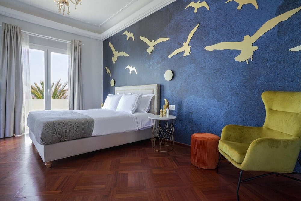 Athina Suite photo 2