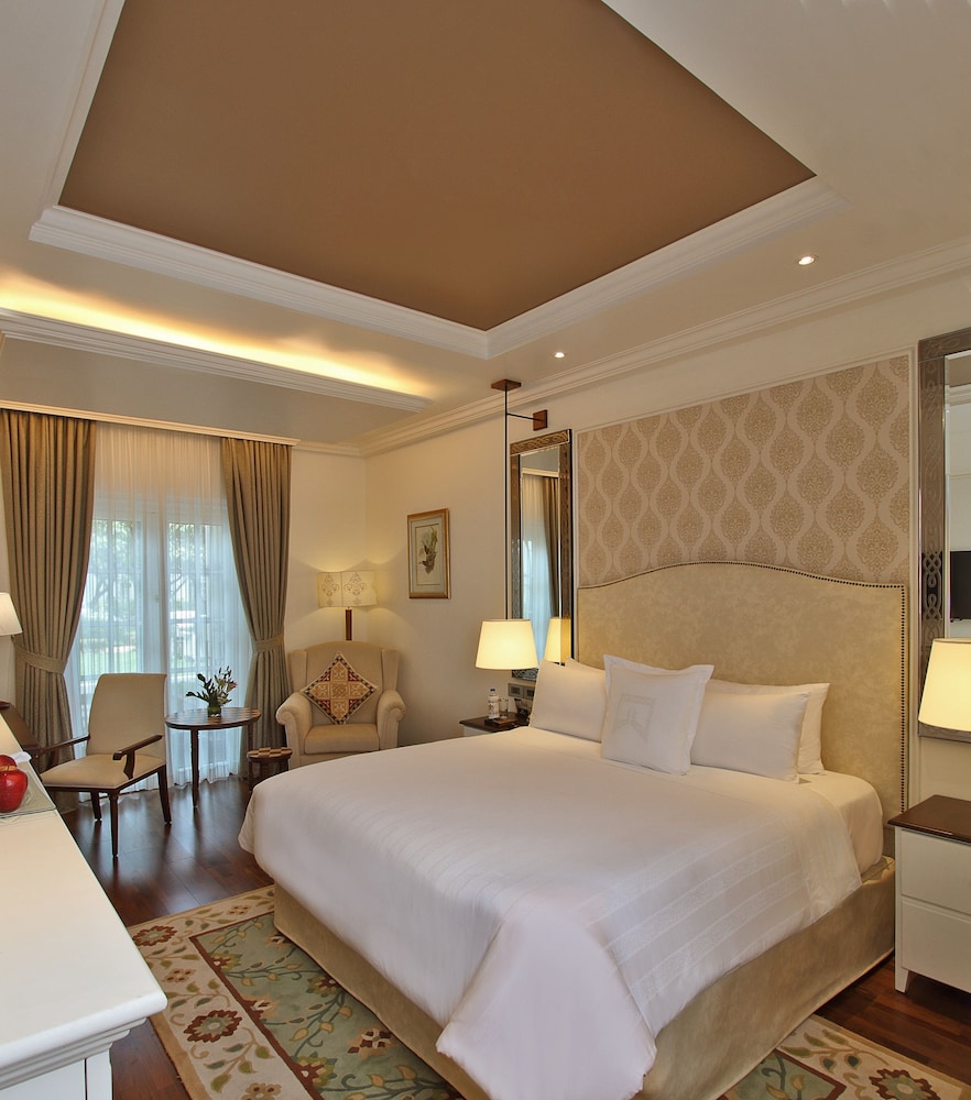 Room, 1 Queen Bed, Smoking, Tower - Photo 2