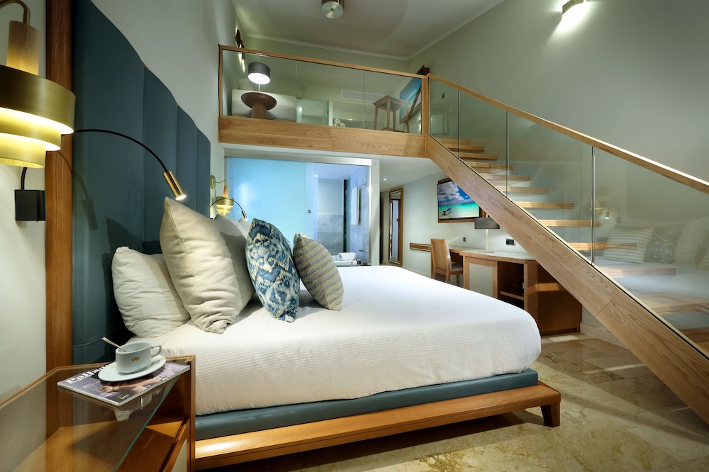 Loft Suite Garden View