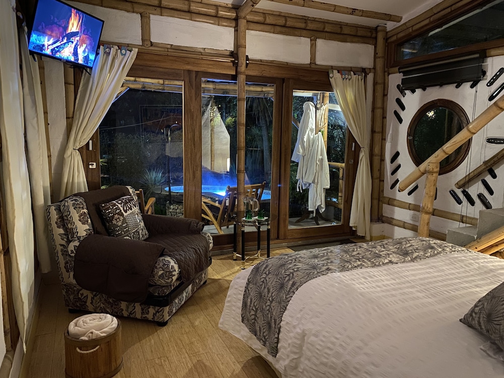 Deluxe Suite photo 1