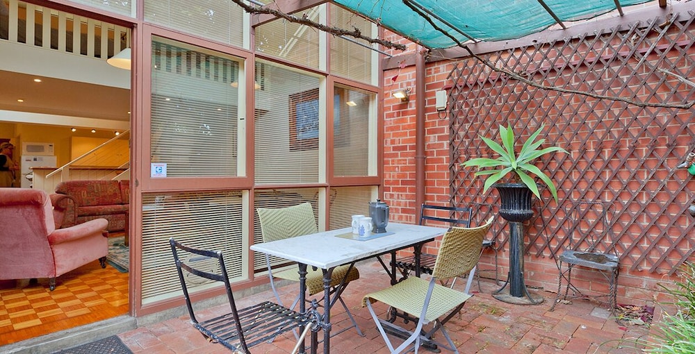 Executive 2 Bedroom (Stanley) - 82 Stanley Street photo 3
