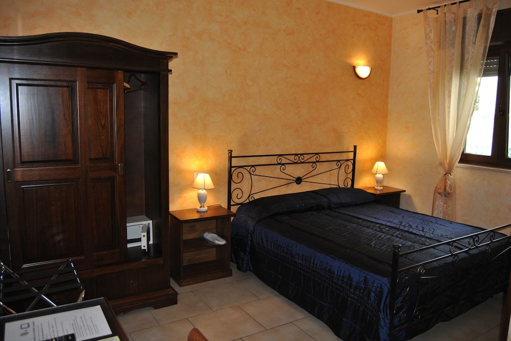 Double or Twin Room photo 1