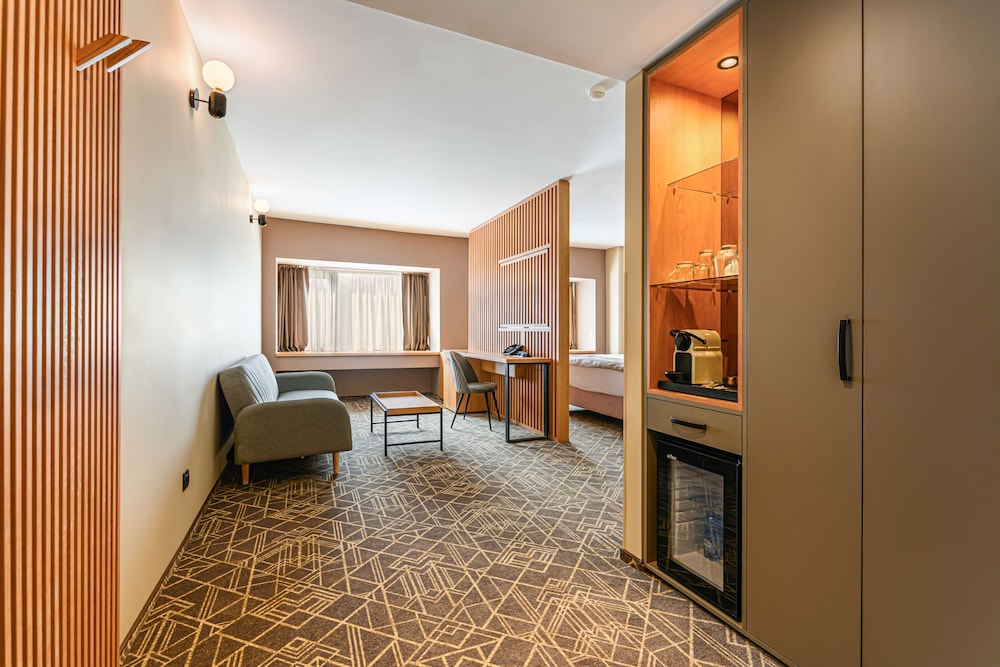 Premium Studio photo 3