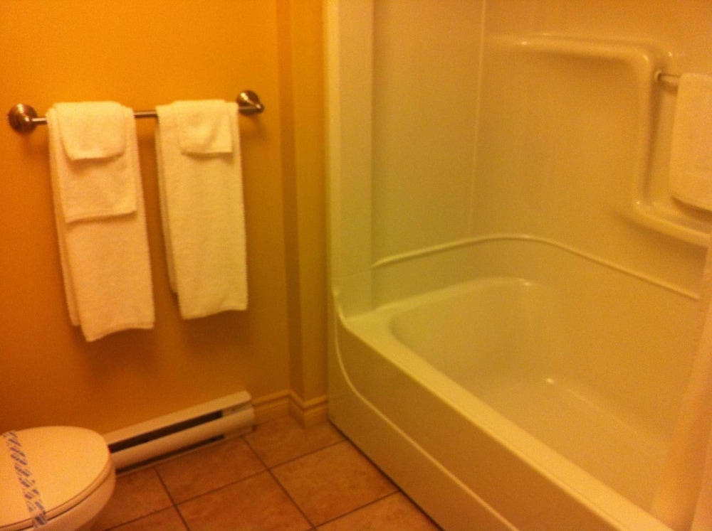 Superior Room, 2 Queen Beds photo 3