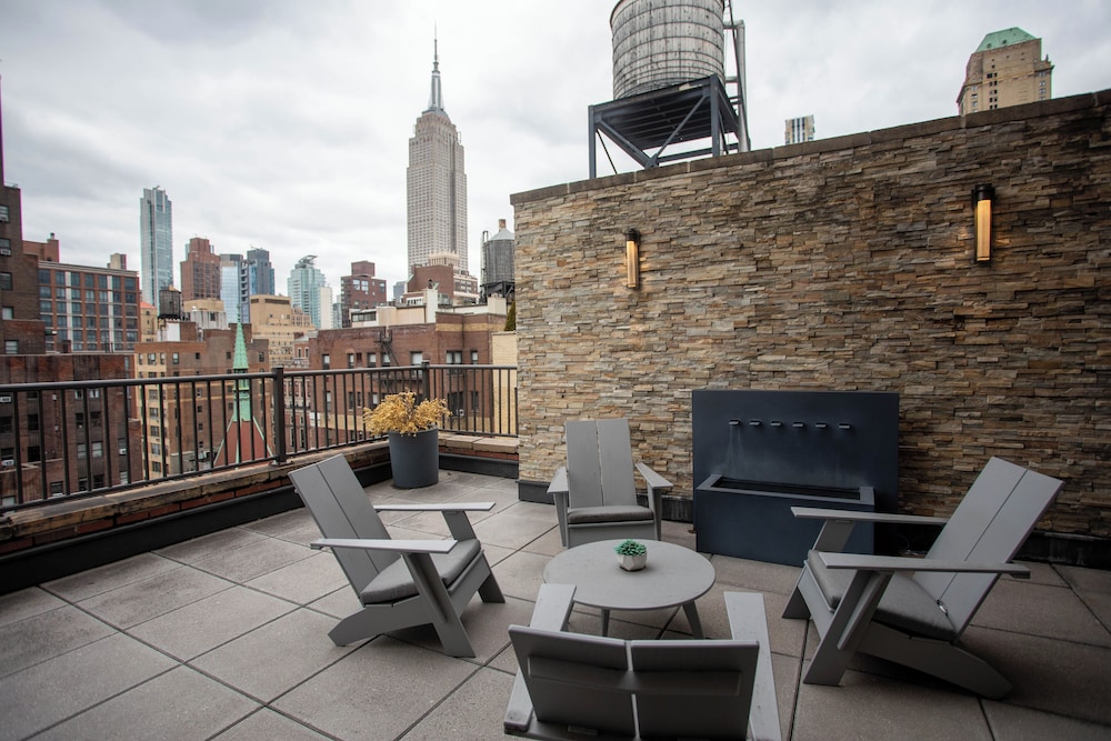 Luxury Suite, City View photo 3