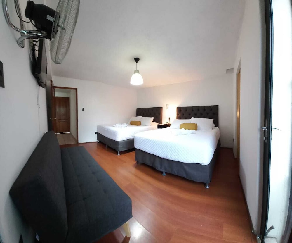 Family Quadruple Room, 1 Bedroom, Non Smoking, Ensuite photo 2