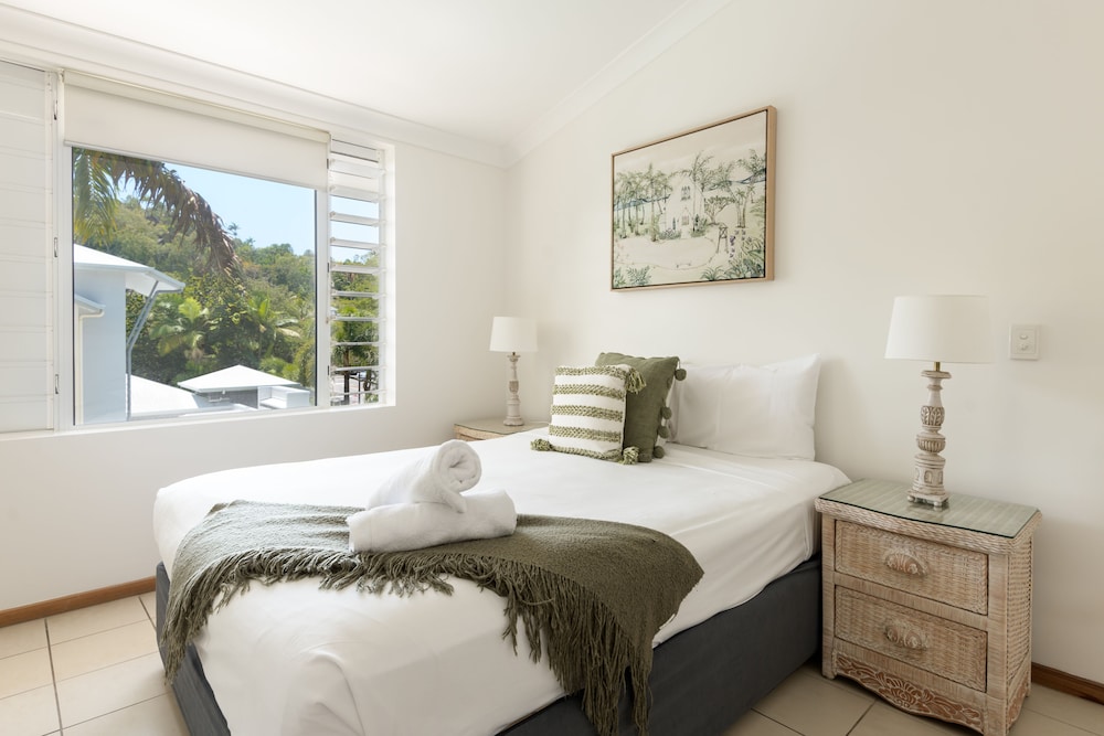 2 Bedroom Apartment Pool View - Photo 1