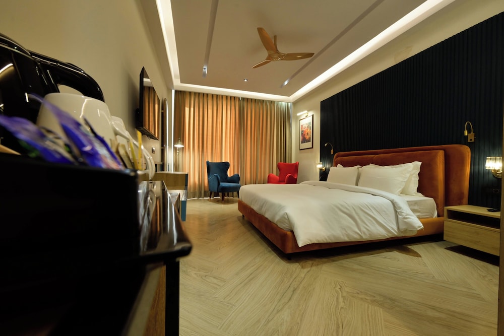 Superior Double Room, City View photo 1