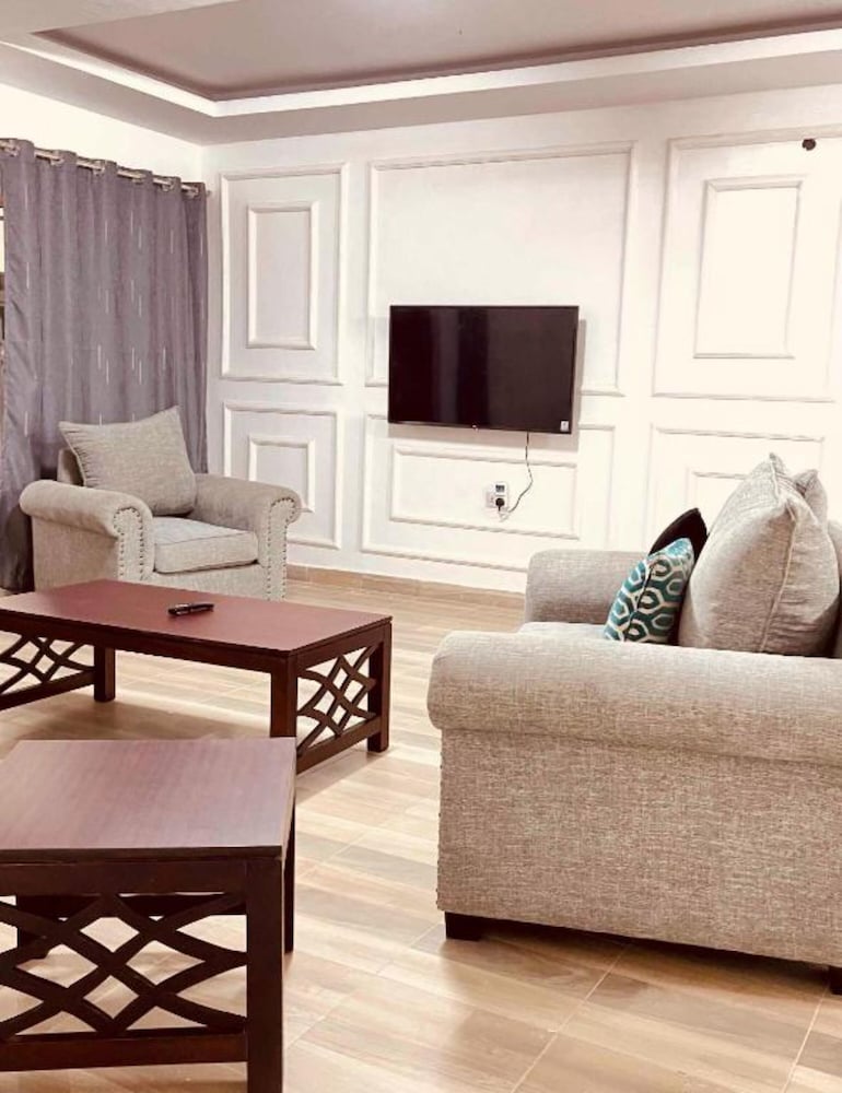 Deluxe Apartment