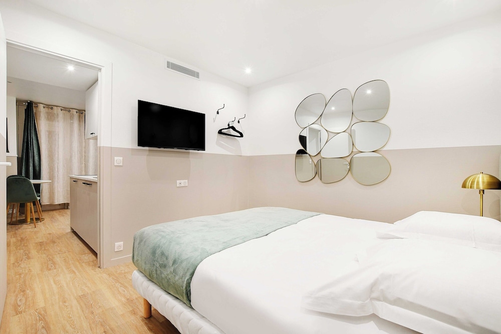 Apartment photo 3