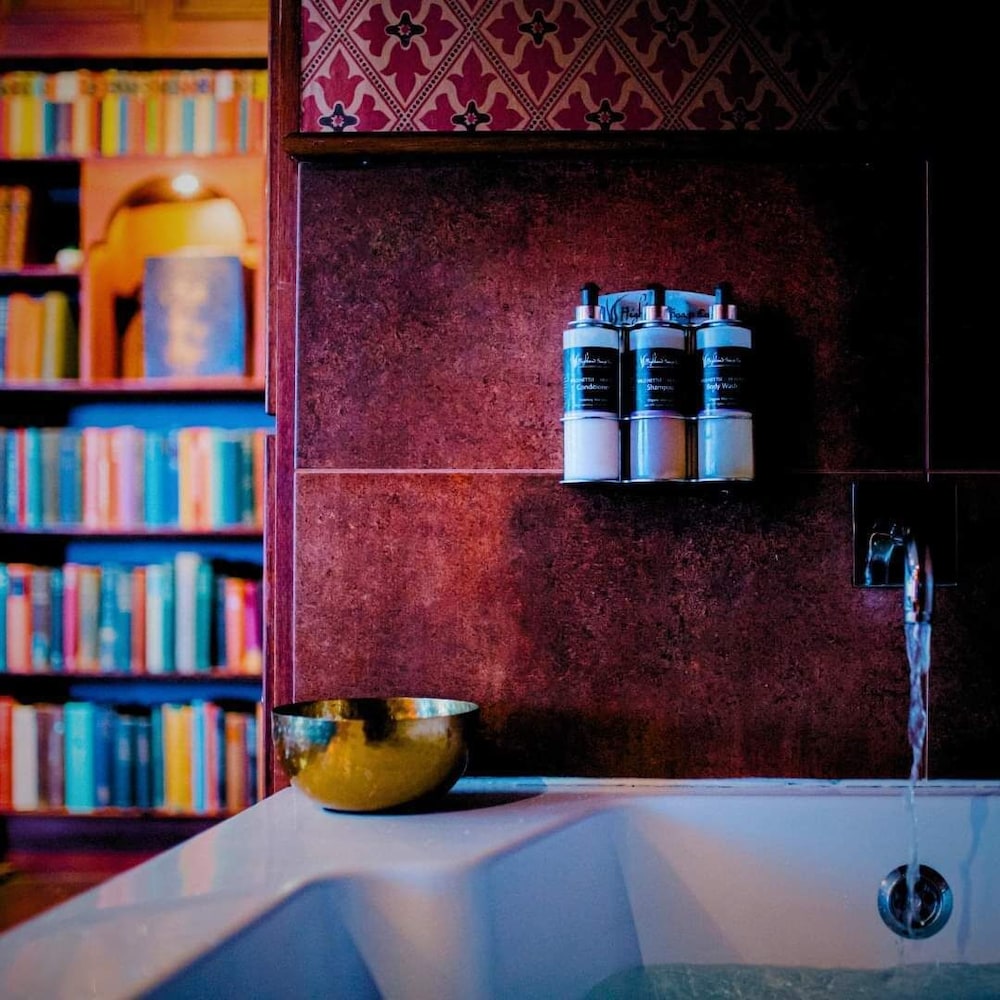 Signature Suite photo 2