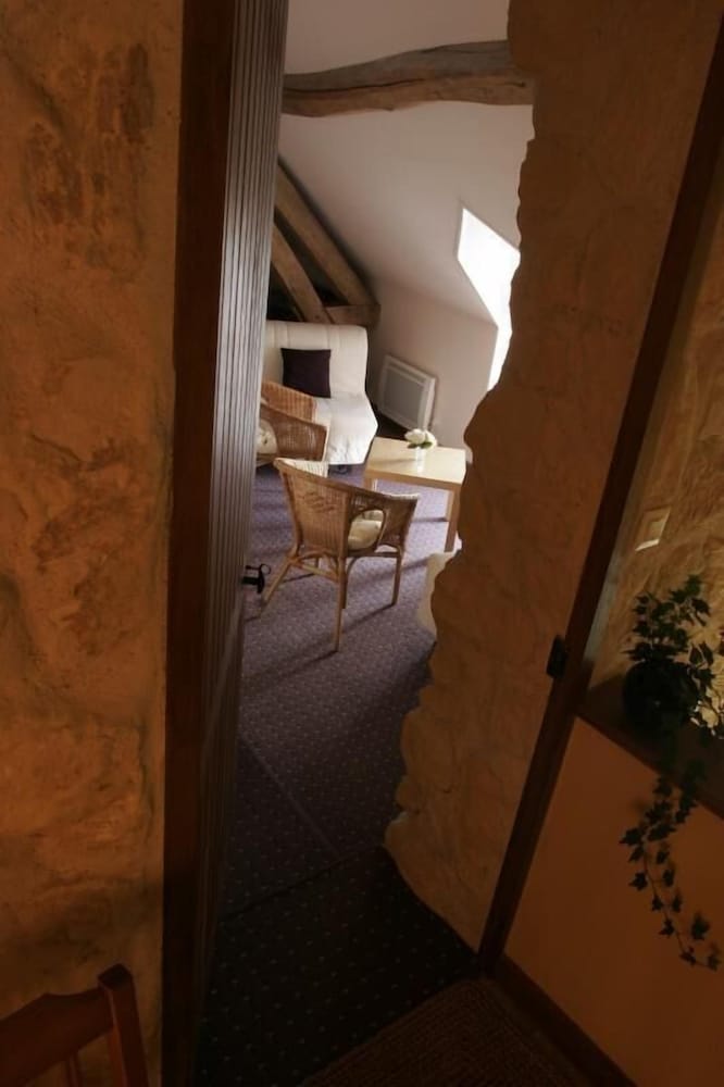 Double Room, Multiple Beds, Non Smoking photo 2