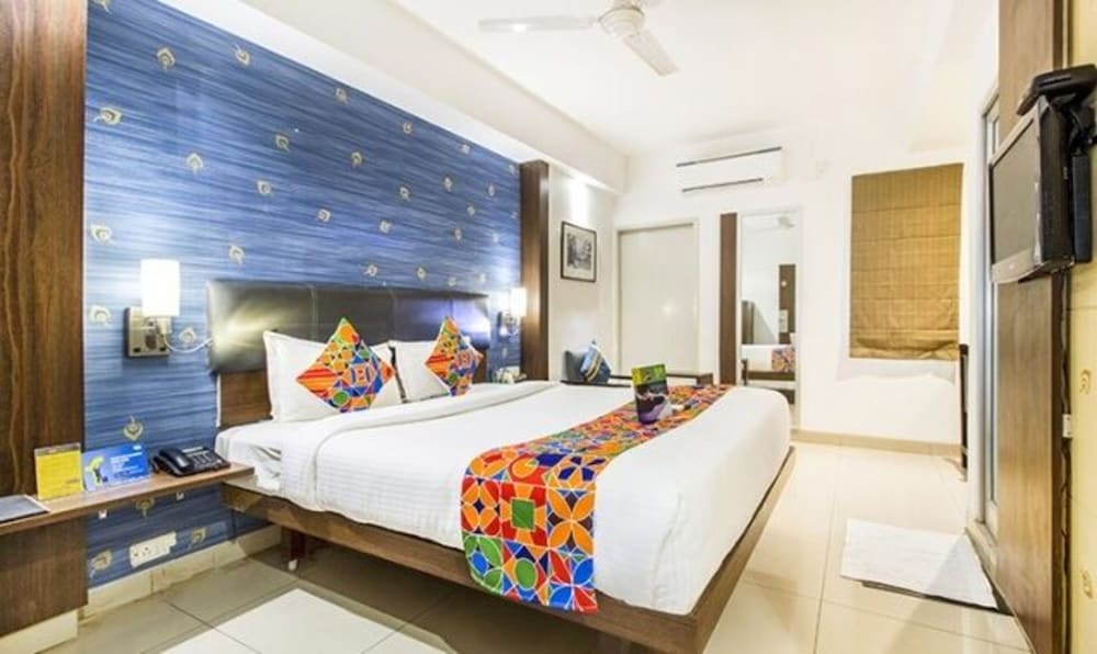 Deluxe Room - Photo 2