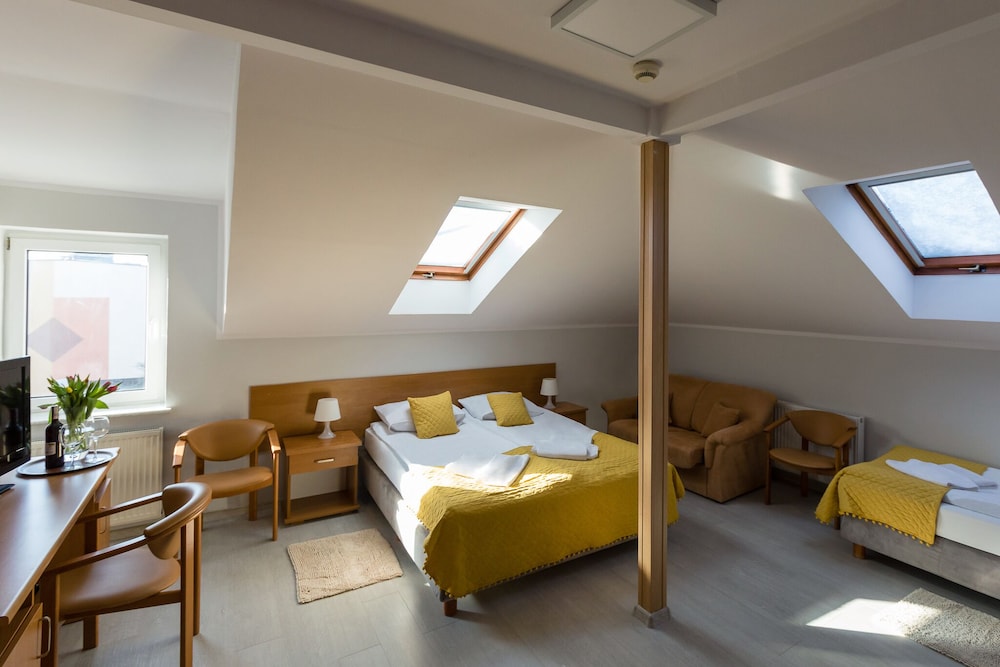 Studio, Shared Bathroom (For 1 person) photo 2