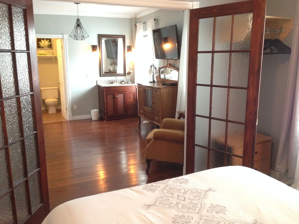 Suite, 1 Bedroom (Chambre 5) photo 3