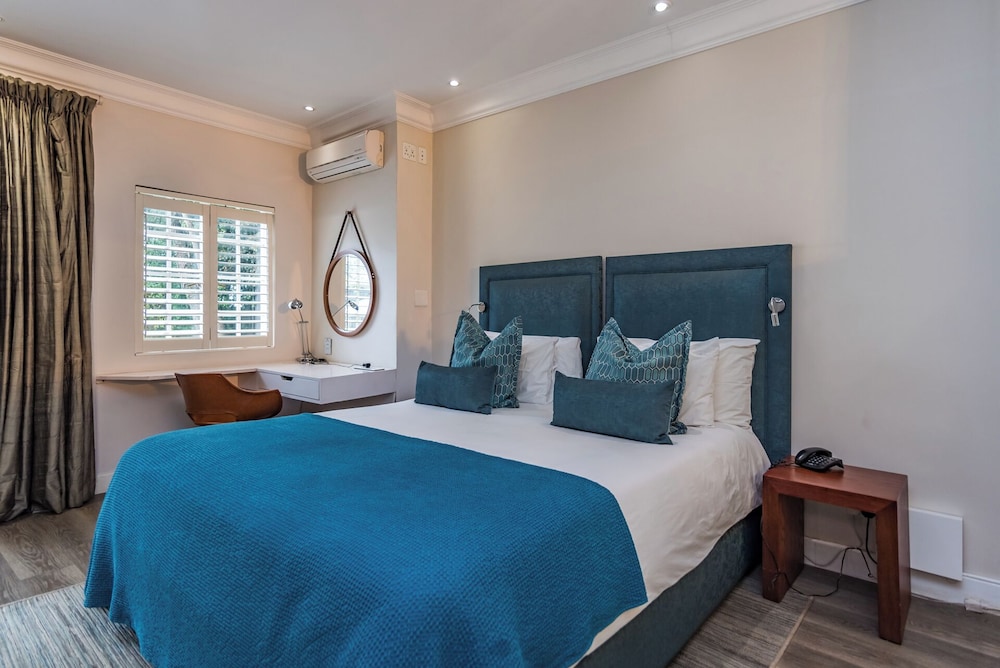Luxury Room, Non Smoking, Pool View photo 1