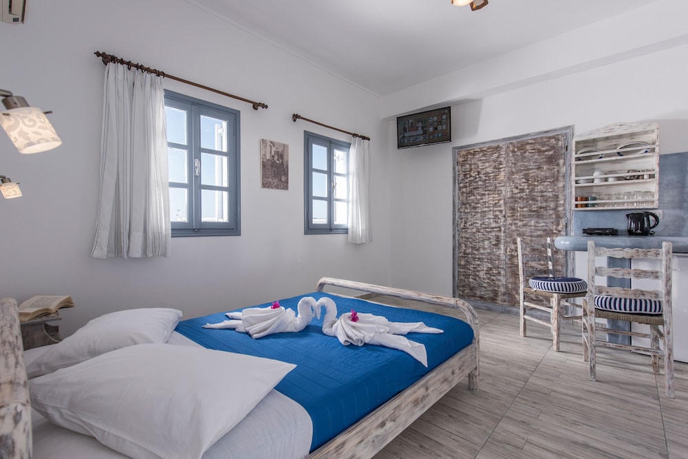 Standard Triple Room, Sea View