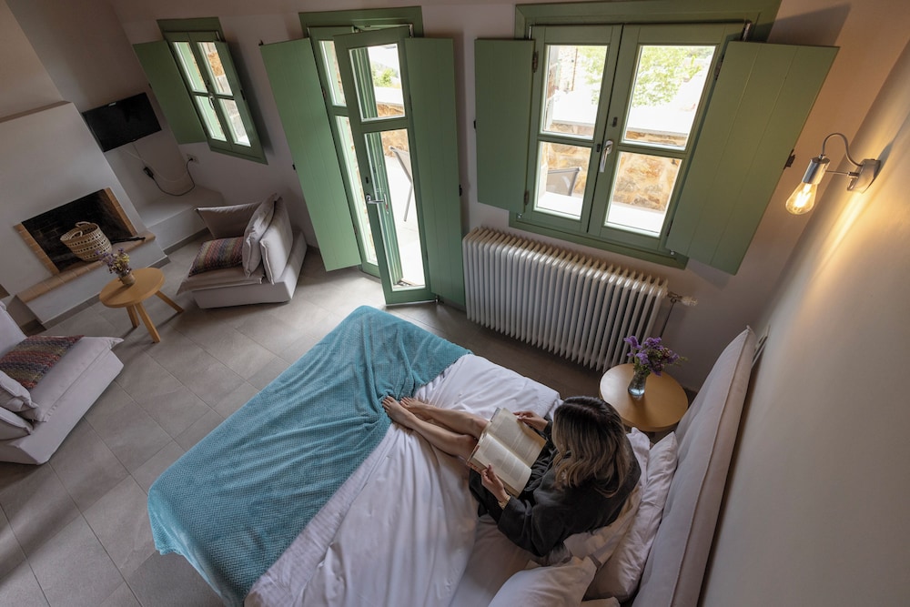 Design Double Room, Mountain View photo 1