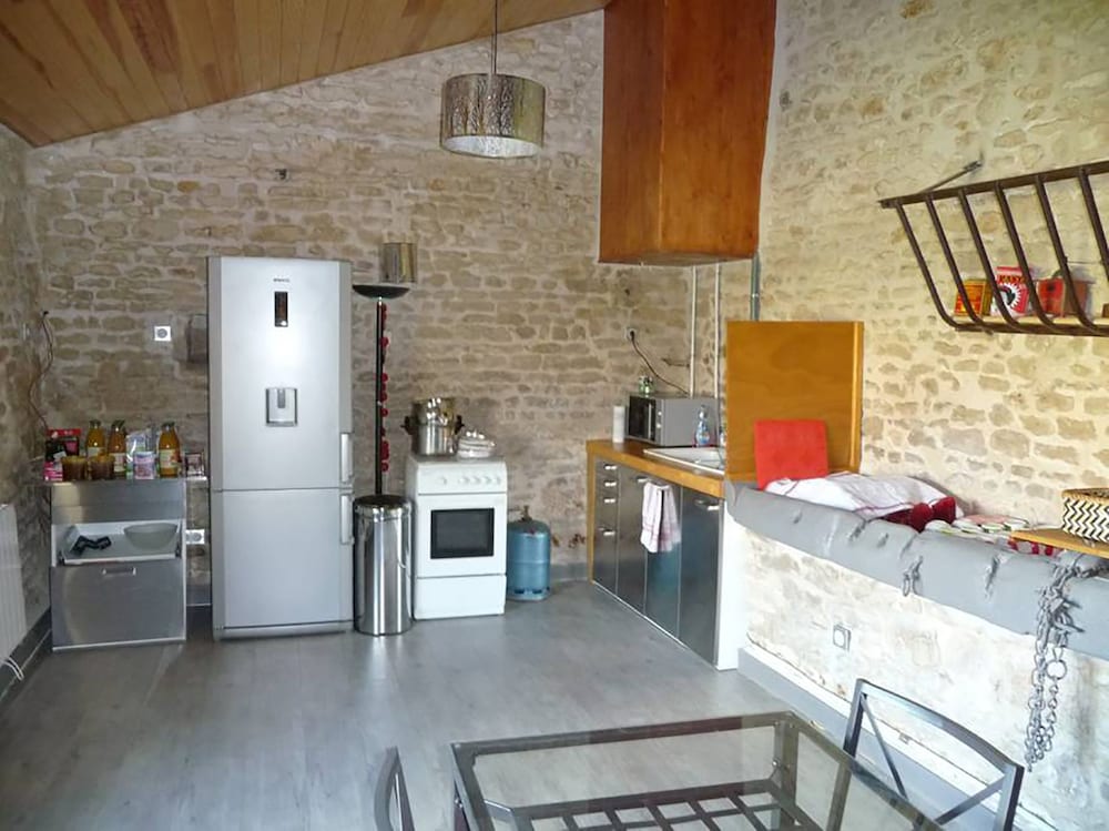 Double Or Twin Room (La Chèvre De M. Seguin) photo 3