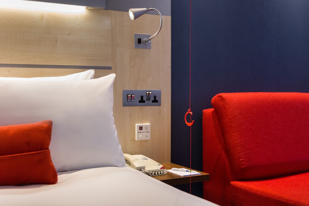 Holiday Inn Express London - Watford Junction, an IHG Hotel, Photo 9