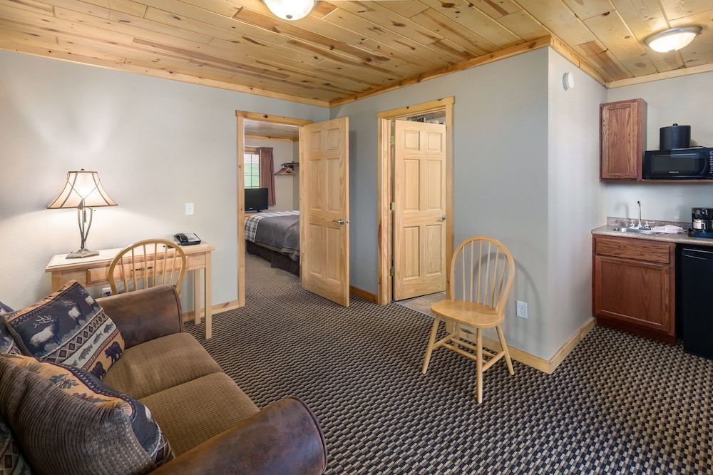 1-Bedroom Suite