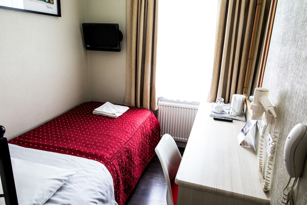 Standard Single Room, Ensuite photo 3
