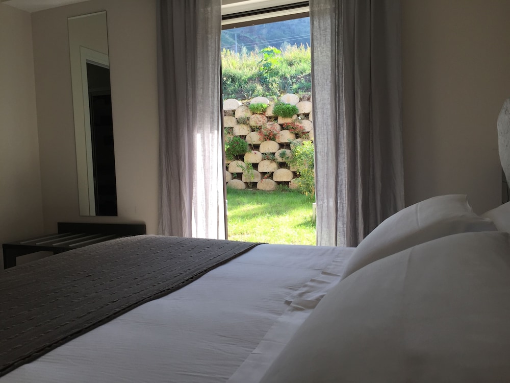 Superior Double Room, Patio, Garden Area photo 2