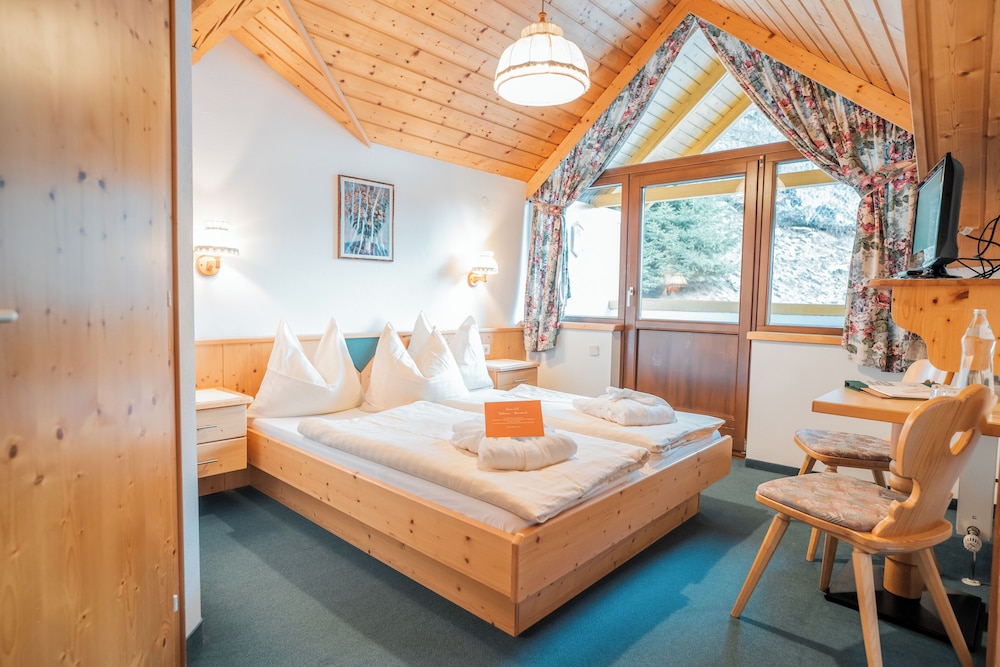 Standard Room, Mountain View photo 1