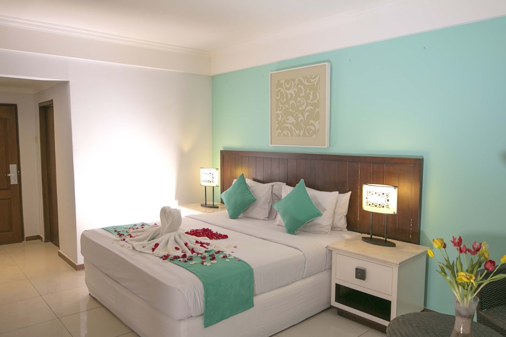 Deluxe Room (1)