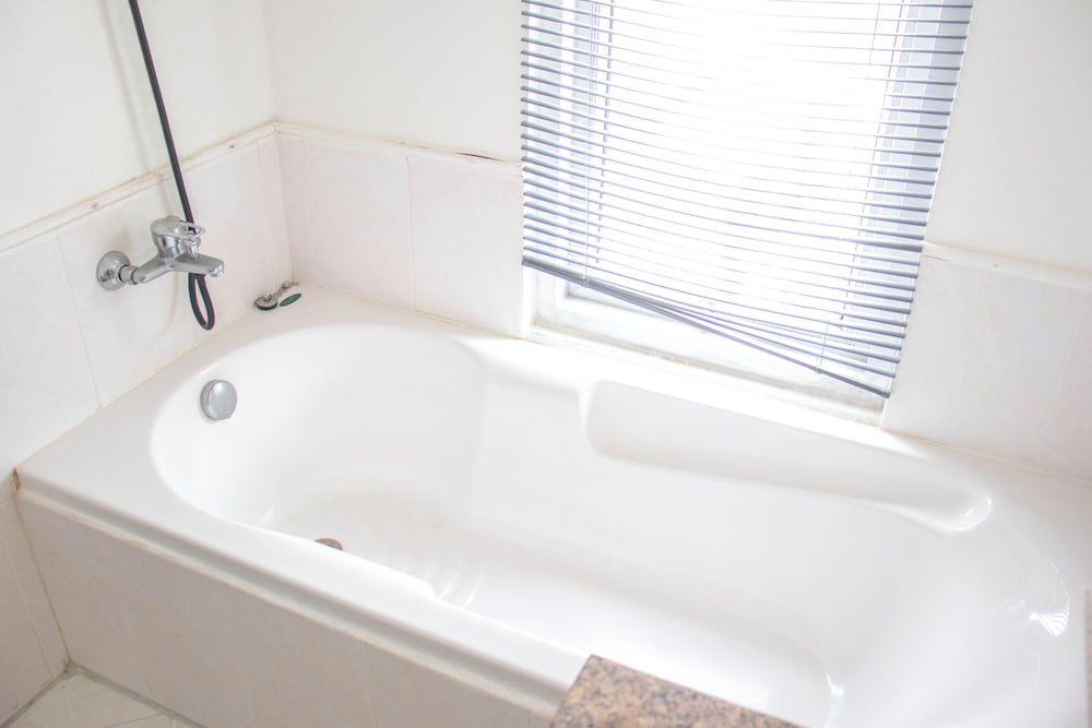 Deluxe Double Room with Bath - Photo 17