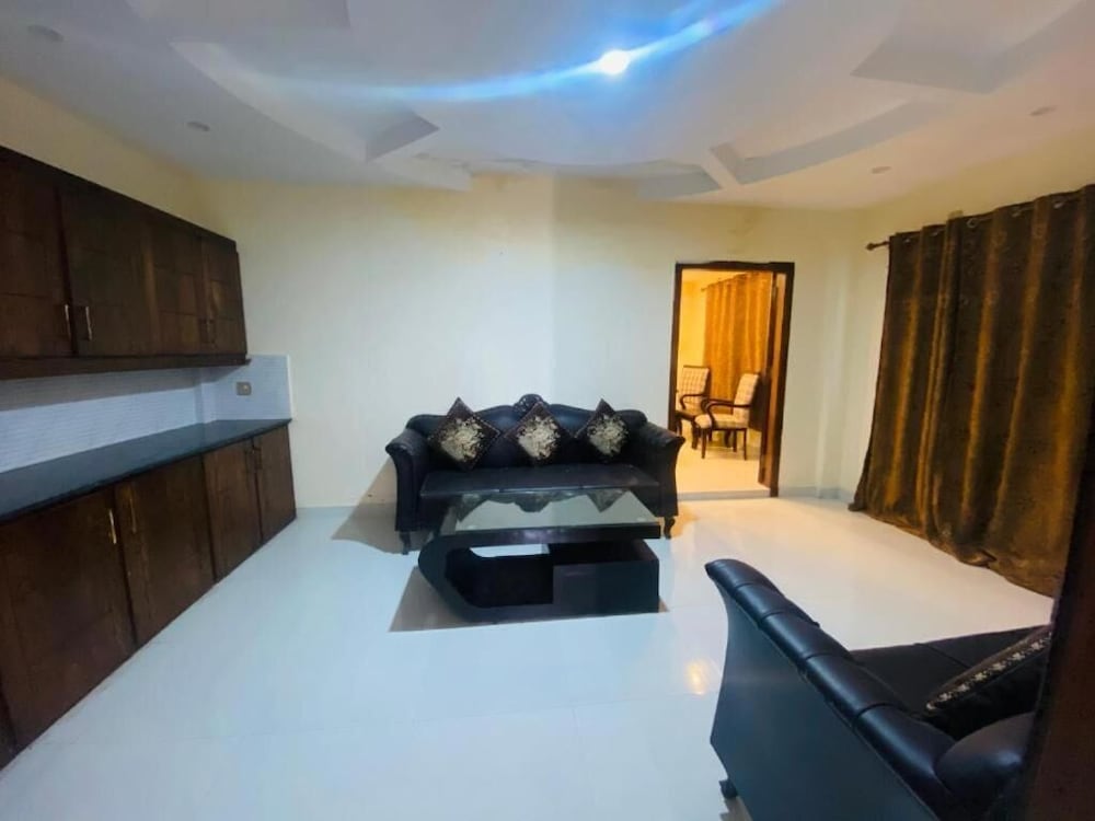 Deluxe Suite photo 3