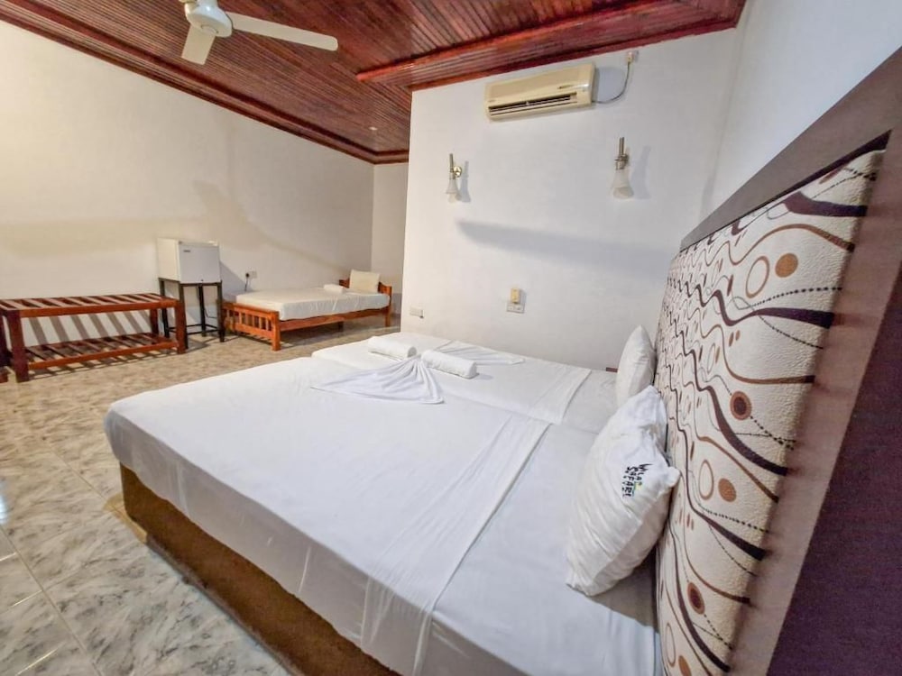 Comfort Triple Room, Balcony, Lake View