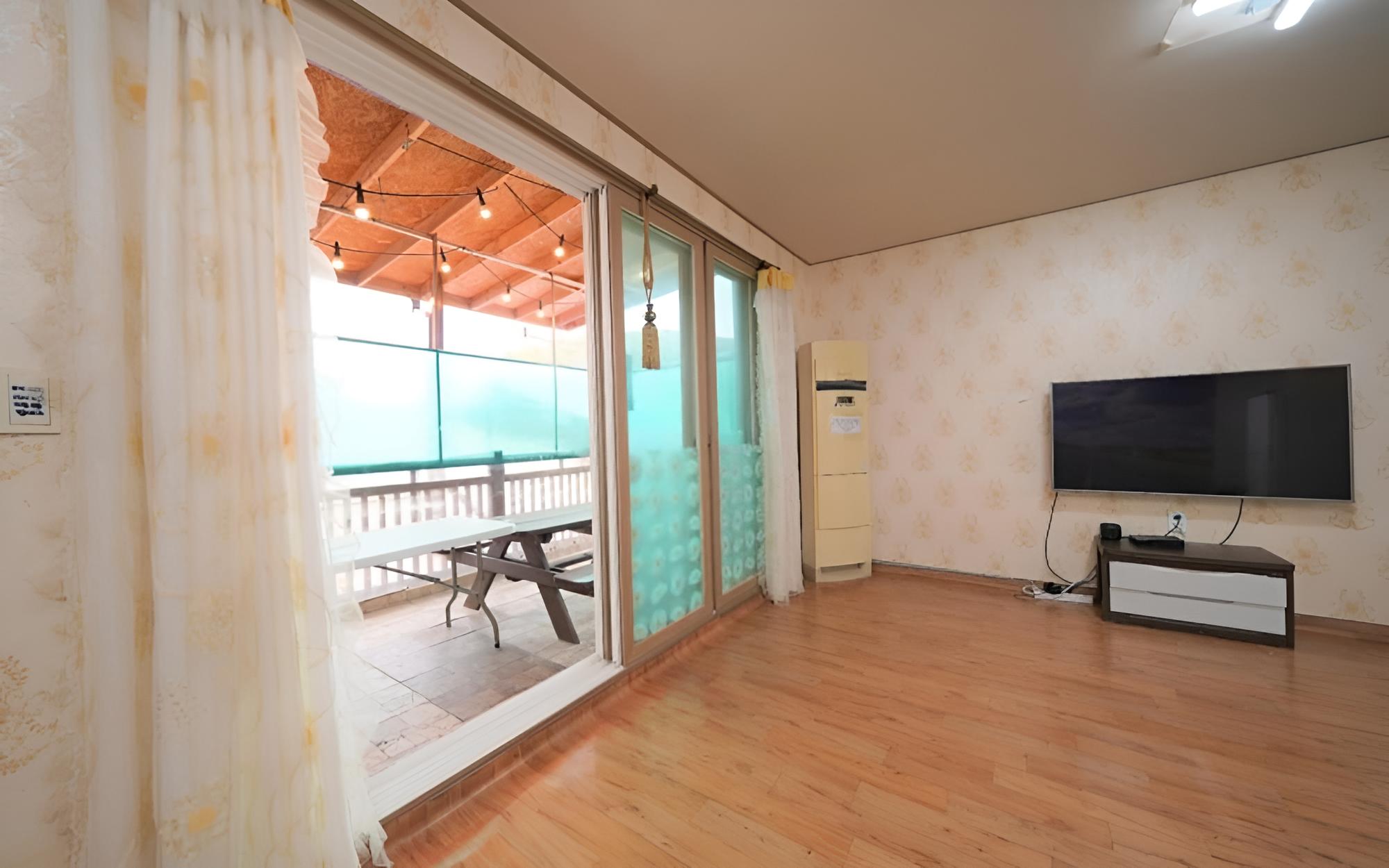 Room (Unshared House 2F (Water Fog))
