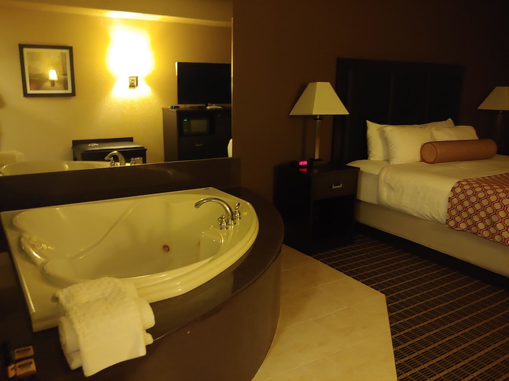Suite, 1 King Bed, Non Smoking, Jetted Tub