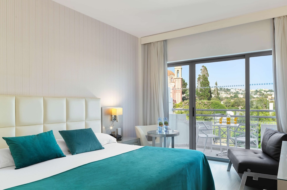 Double or Twin Room, Mountain View