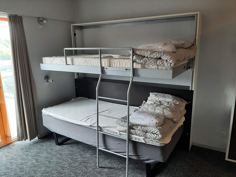 Triple Room (Incl. Linen Package and Towel)