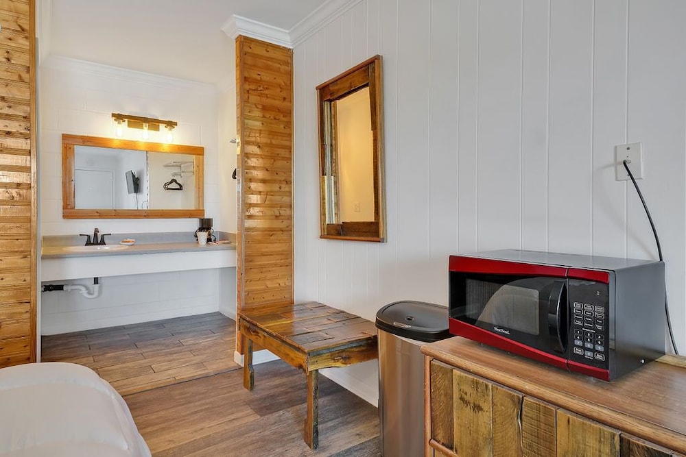 Double Room, 2 Double Beds, Non Smoking photo 2