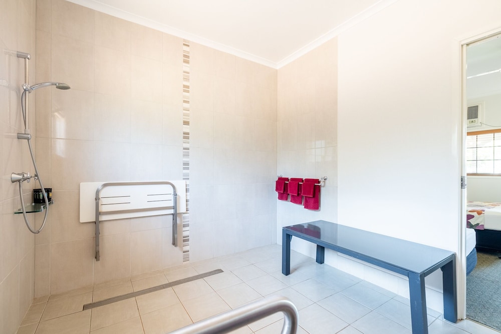 Basic Room photo 2