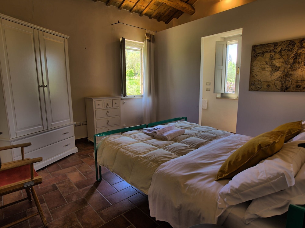 Villa photo 2