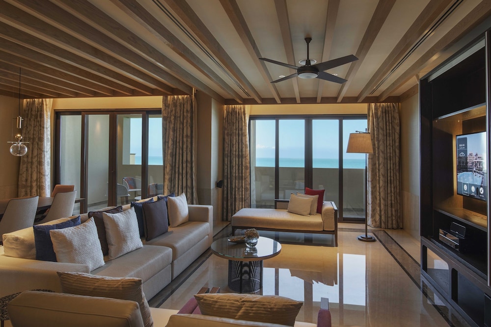 Suite, 2 Bedrooms, Sea View (Spacious Saadiyat) photo 3