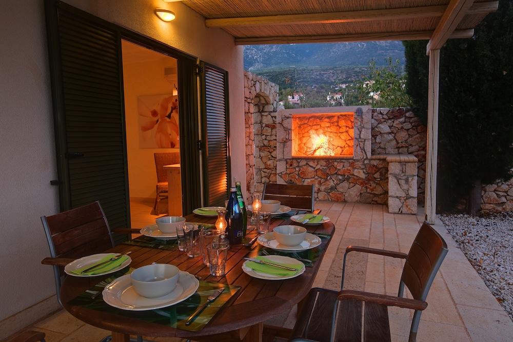 Grand Villa, 2 Bedrooms