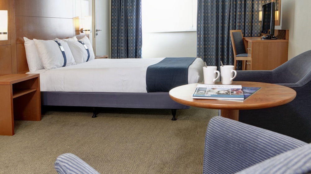 Standard Room, 1 Queen Bed - Photo 2