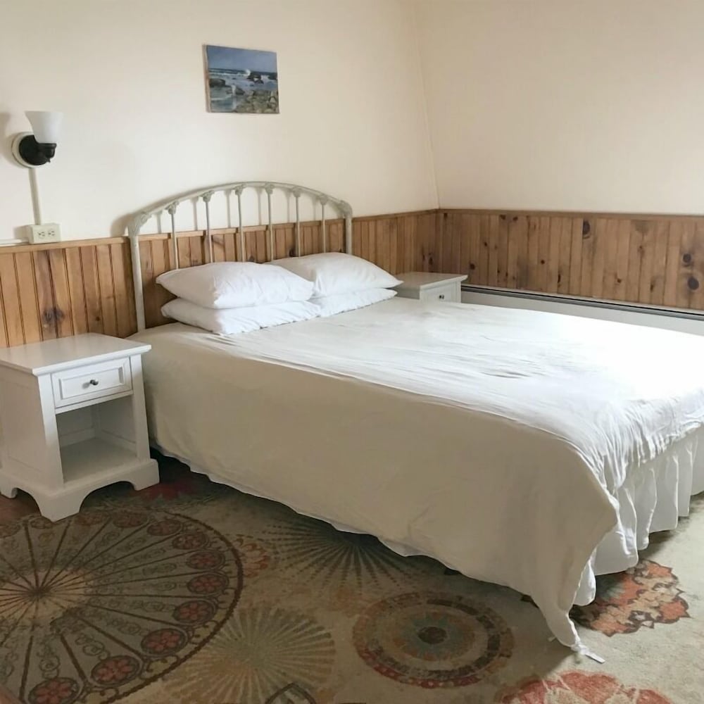 Basic Double Room photo 1