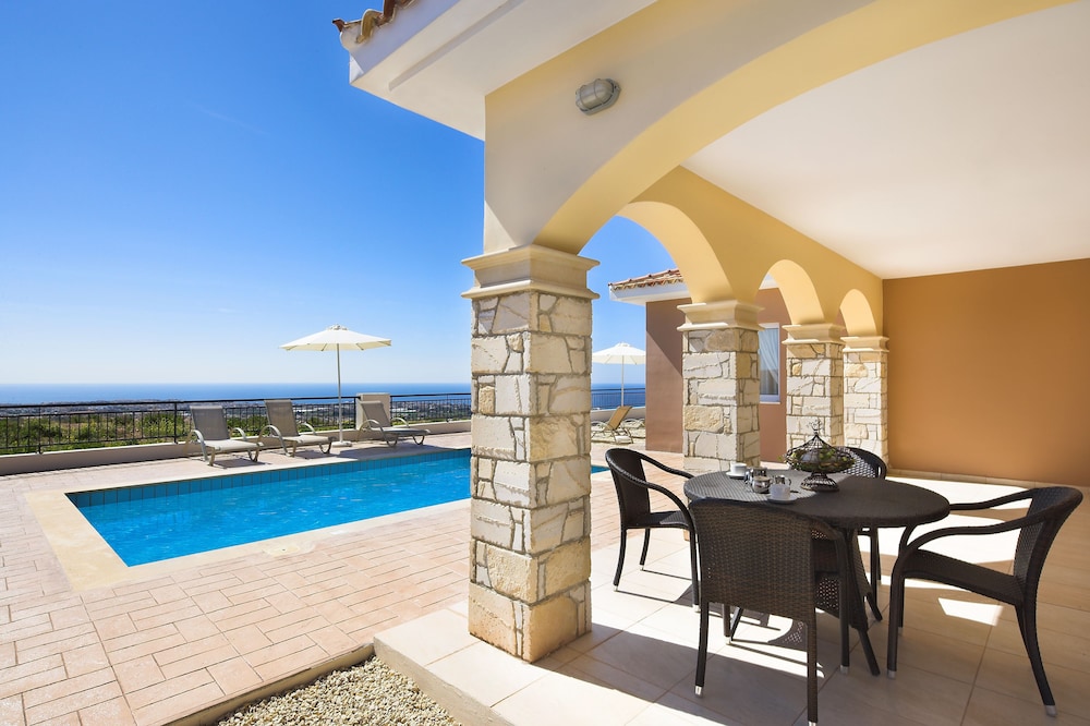 Villa, 3 Bedrooms, Pool Access photo 1