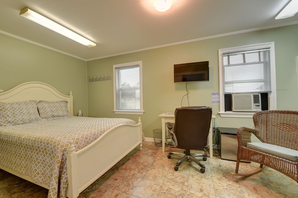Premium Cottage, One Queen Bed, BR5 photo 3