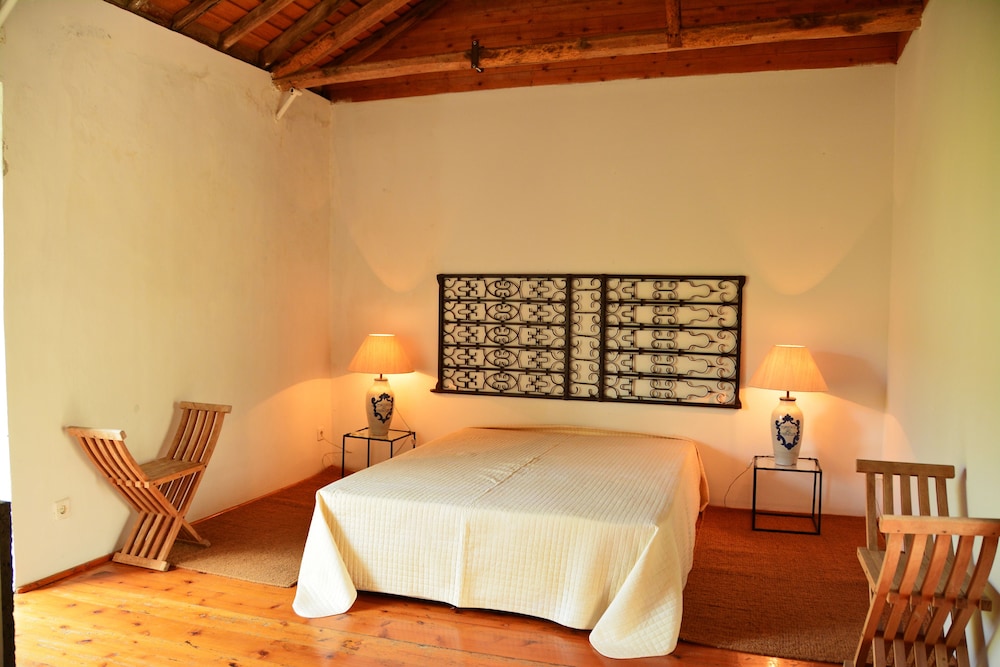 Economy Double or Twin Room photo 3
