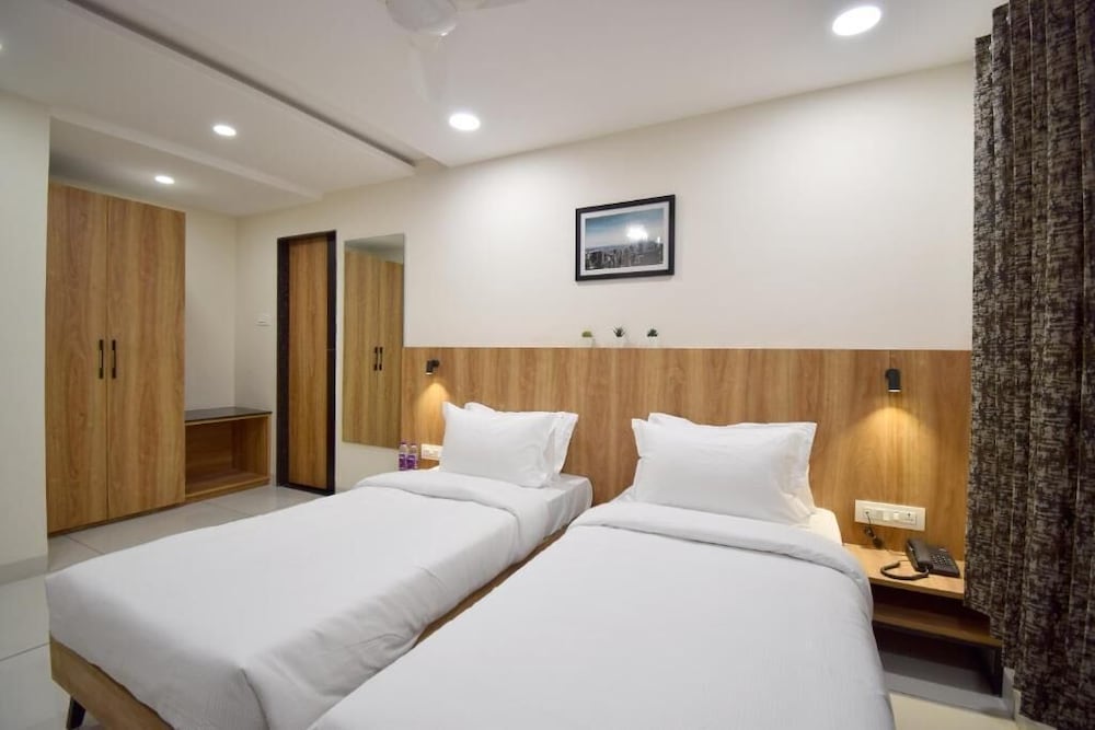 Deluxe Twin Room - Photo 3