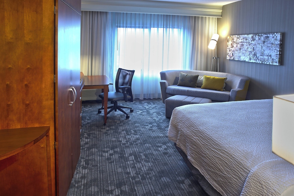 Suite, Multiple Beds photo 1